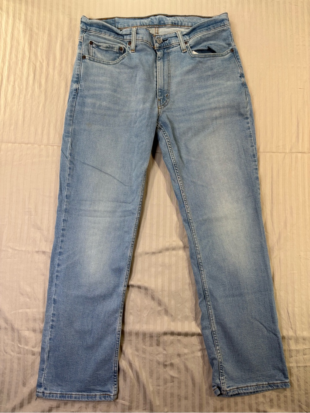 Levi’s Men’s 514 Straight Flex Fit Blue Jeans Pants Men’s 34x30 Denim Light Wash